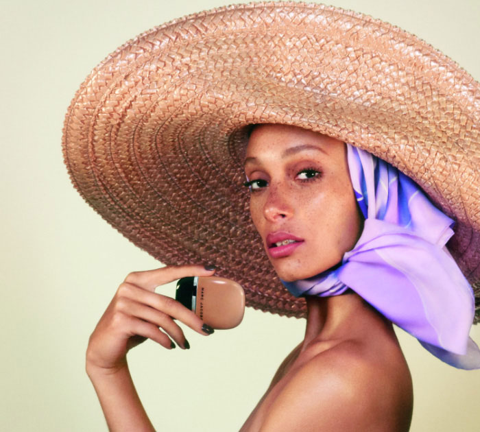 Adwoa-Aboah-for-Marc-Jacobs-Shameless-Youthful-Look-24-H-Longwear-Foundation