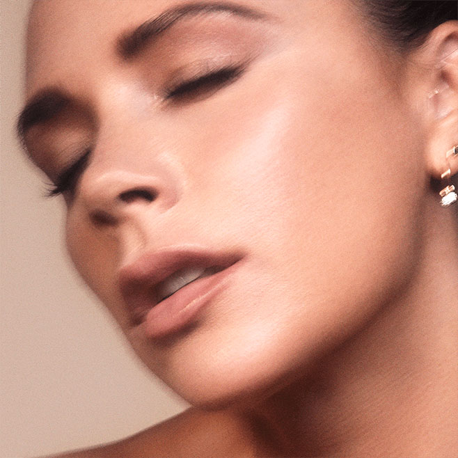 Cell-Rejuvenating-Priming-Moisturizer-Victoria-Beckham-Beauty