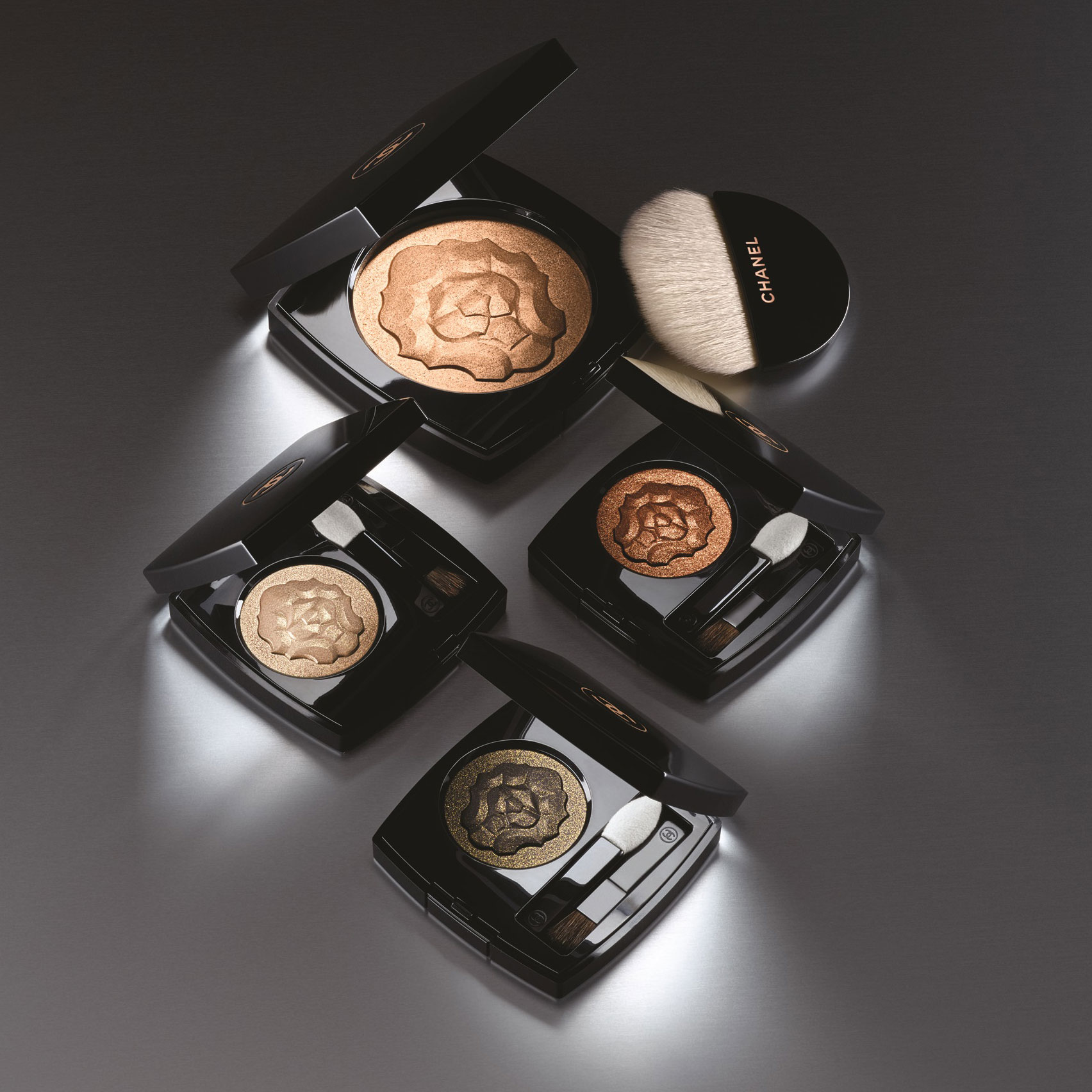 Chanel-Le-Libre-Maximalisme-de-Chanel-Ombre-Premiere-Eyeshadows
