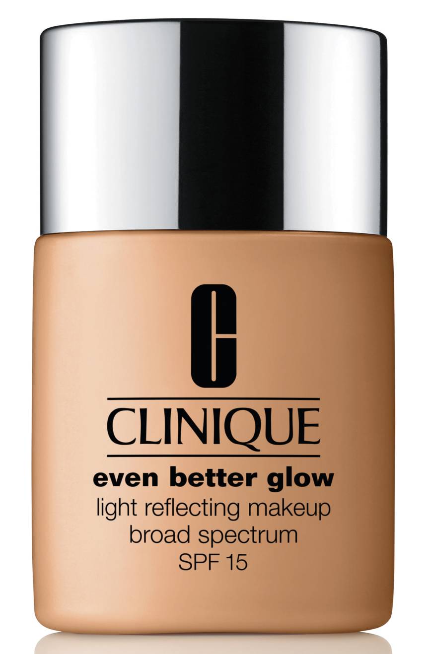 Clinique Even Better Glow Light Reflecting Makeup SPF 15