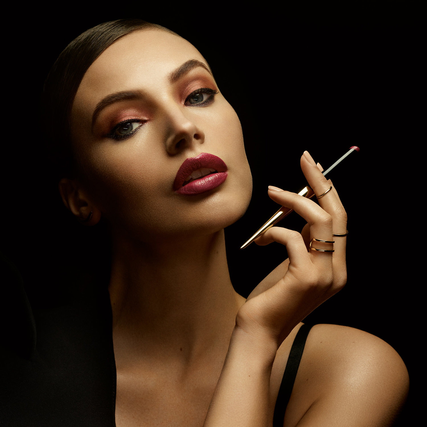 hourglass confession ultra slim high intensity refillable lipstick