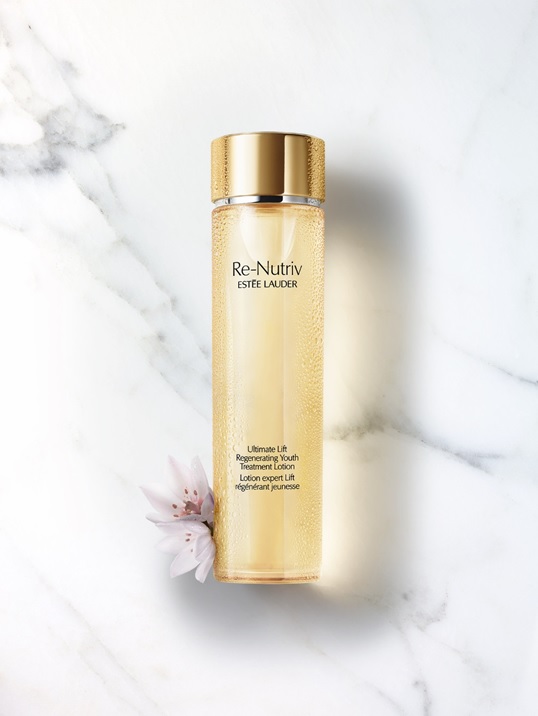 treatment c skin infusion vitamin its Collection Re to  Lauder adds News Nutriv  Estée Youth