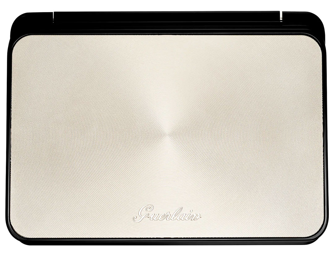 Guerlain-Lingerie-de-Peau-Compact-Mat-Alive-compact