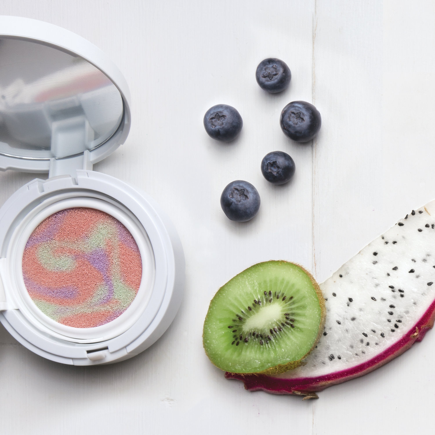 Hello FAB 3 in 1 Superfruit Color Correcting Cushion