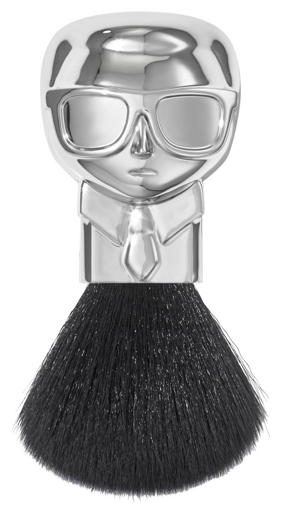 Karl-Lagerfeld-Modelco-brush