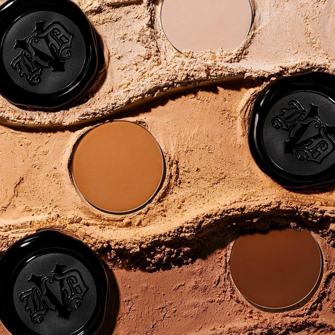 Kat Von D Lock-It Blotting Powder visual