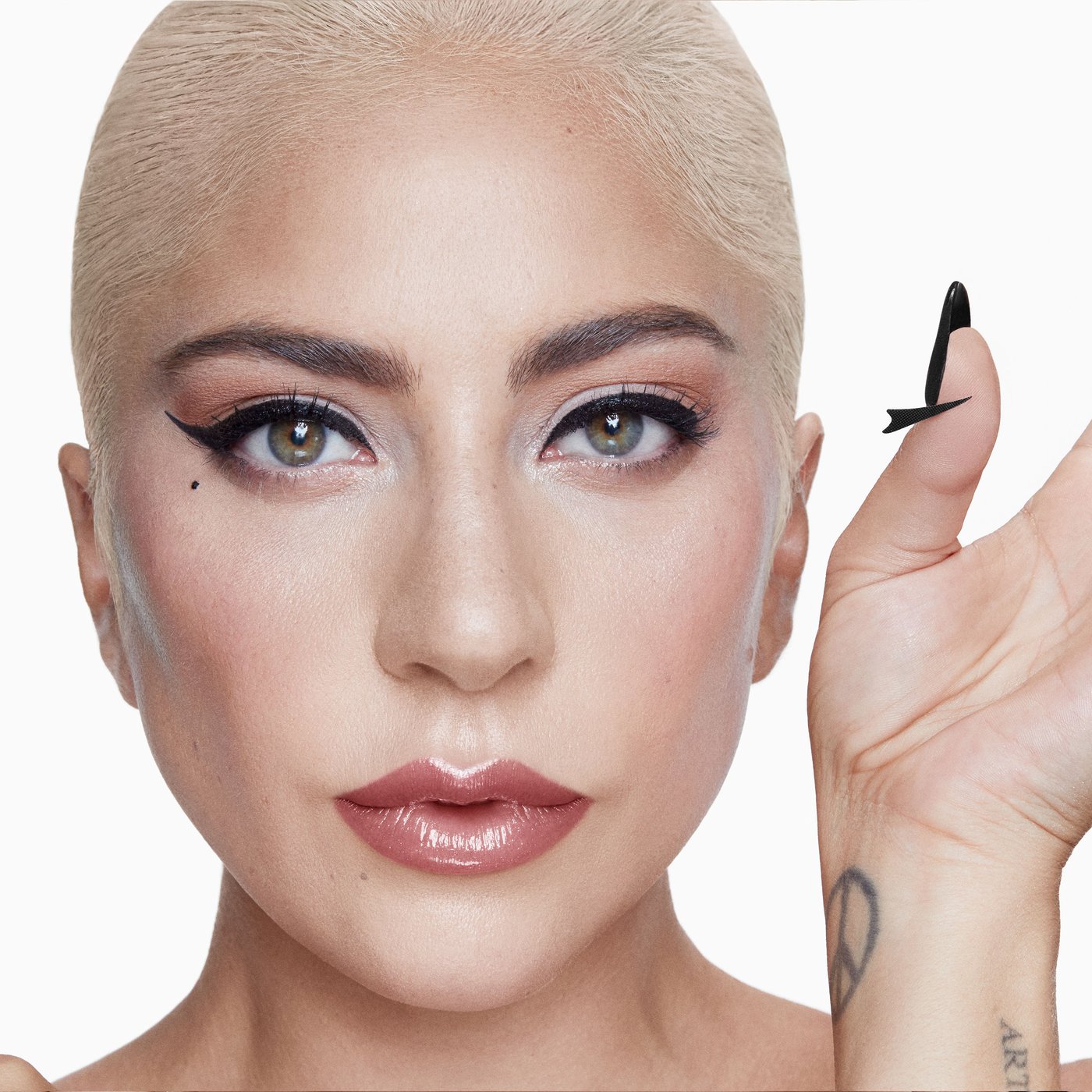 Lady Gaga Eye Armour Kit
