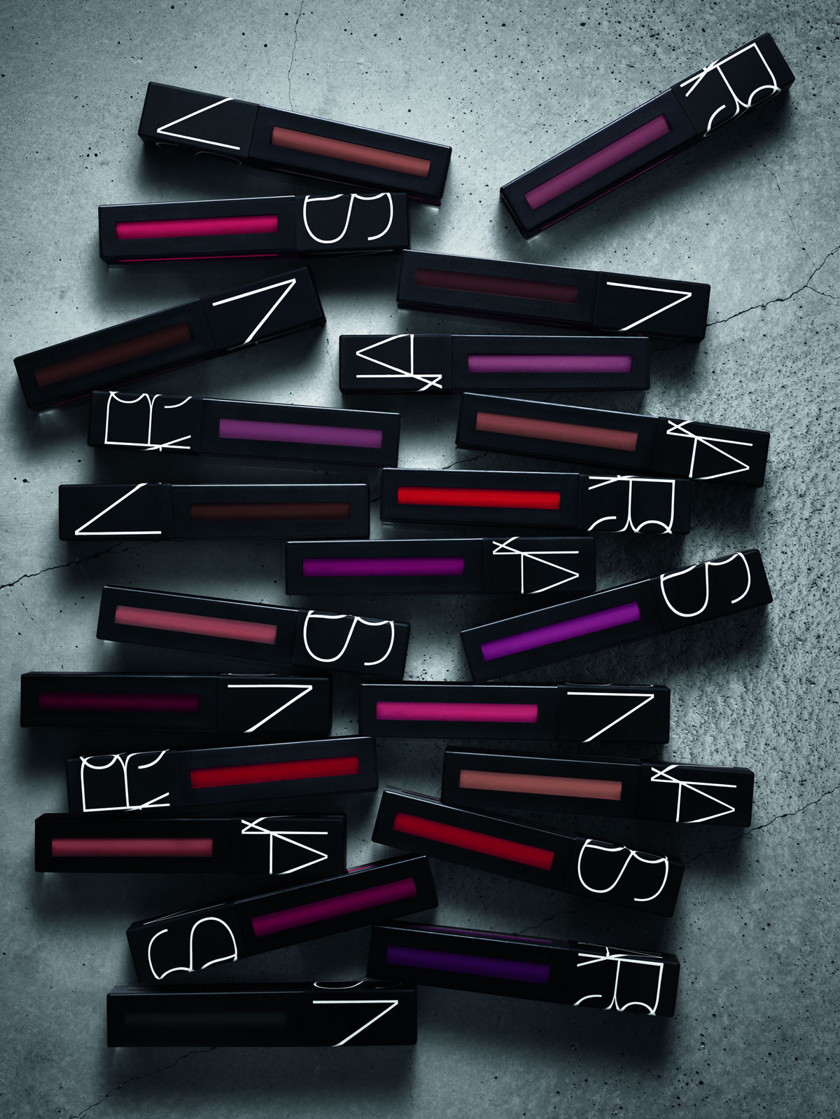 NARS-Powermatte-Lip-Pigment-visual