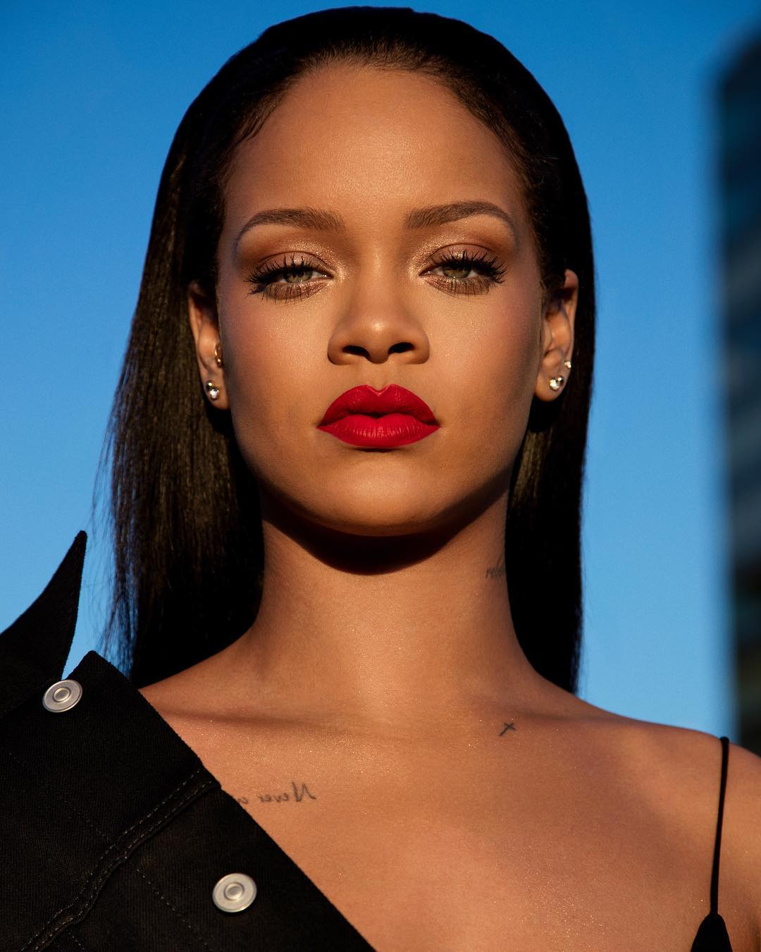 Rihanna Fenty Beauty Stunna Lip Paint (1)
