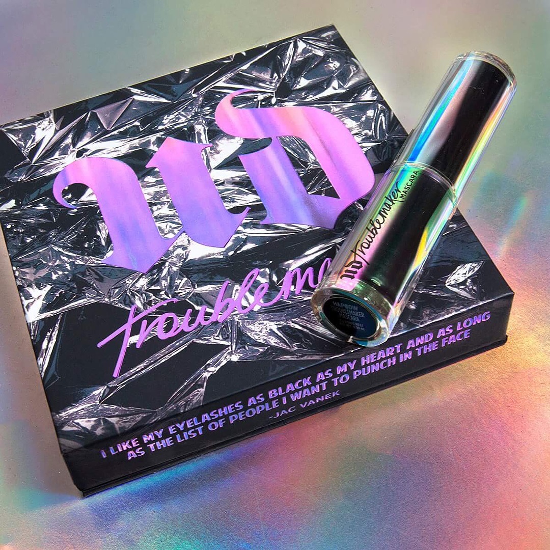 Urban Decay Troublemaker Palette (1)