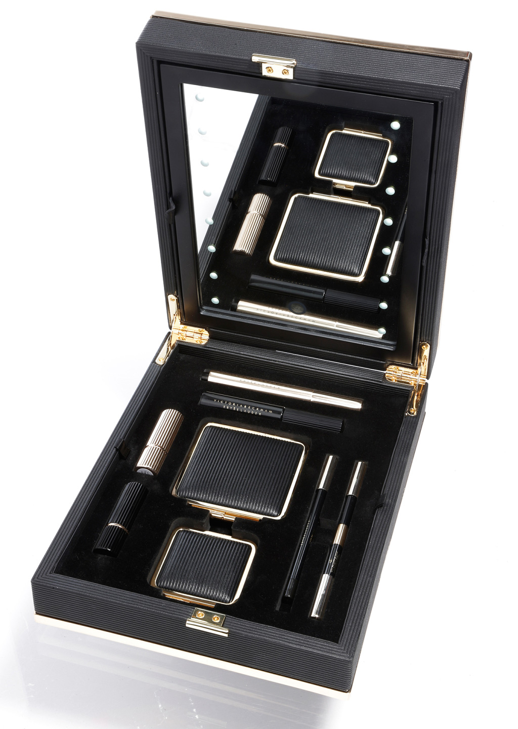 Victoria-Beckham-for-Estee-Lauder-–-the-portable-makeup-mirror