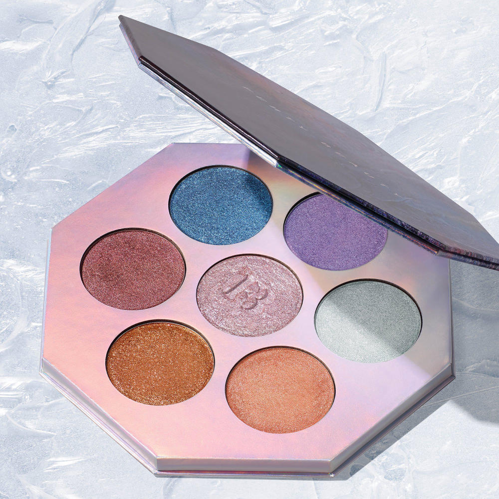 fenty beauty chill owt highlighter palette inside