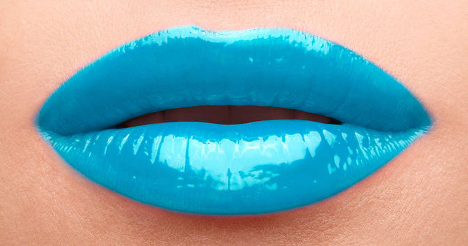 glossy-stain-undercoat-blue