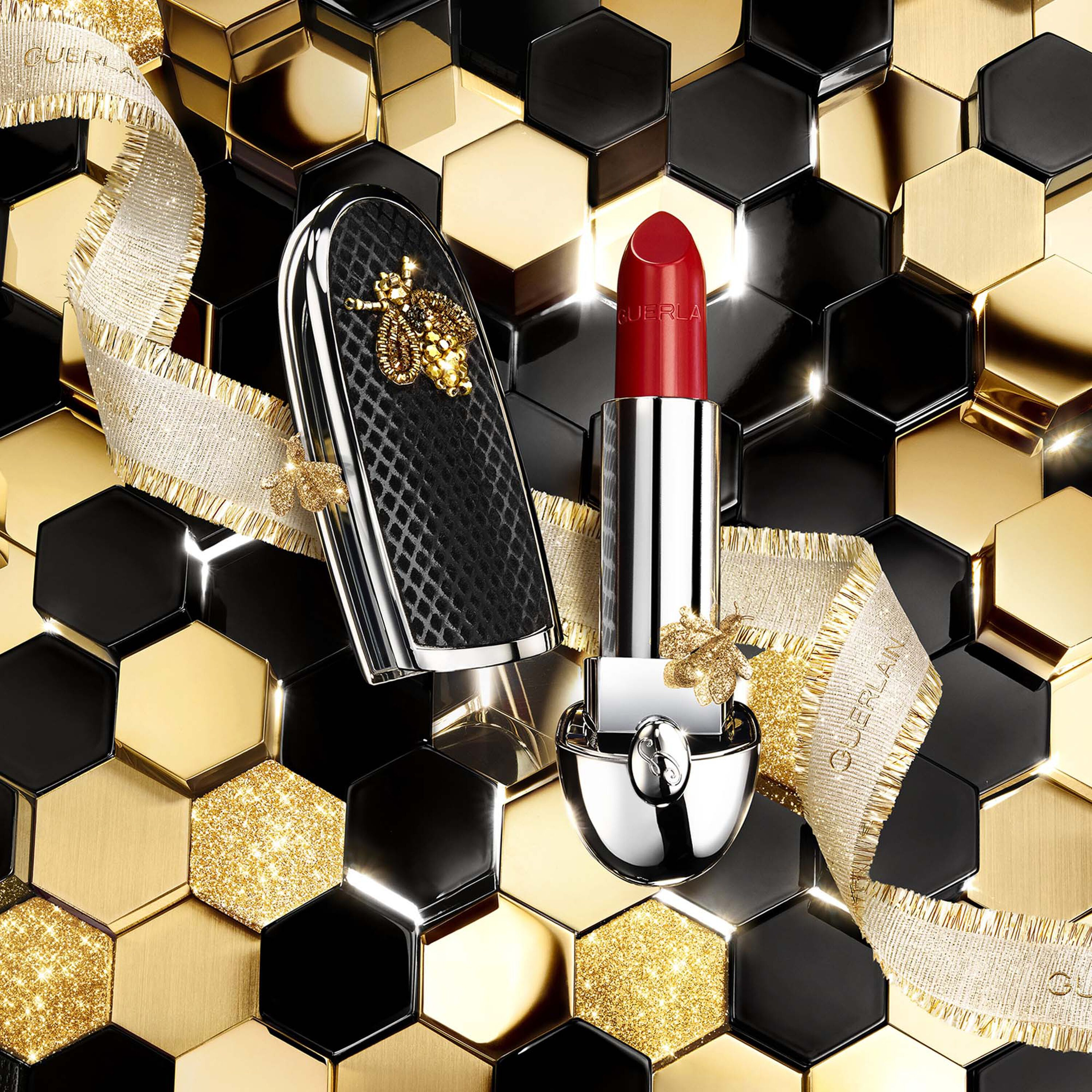 Guerlain ROUGE G SATIN - All In One Lipstick In A Prestigious Edition