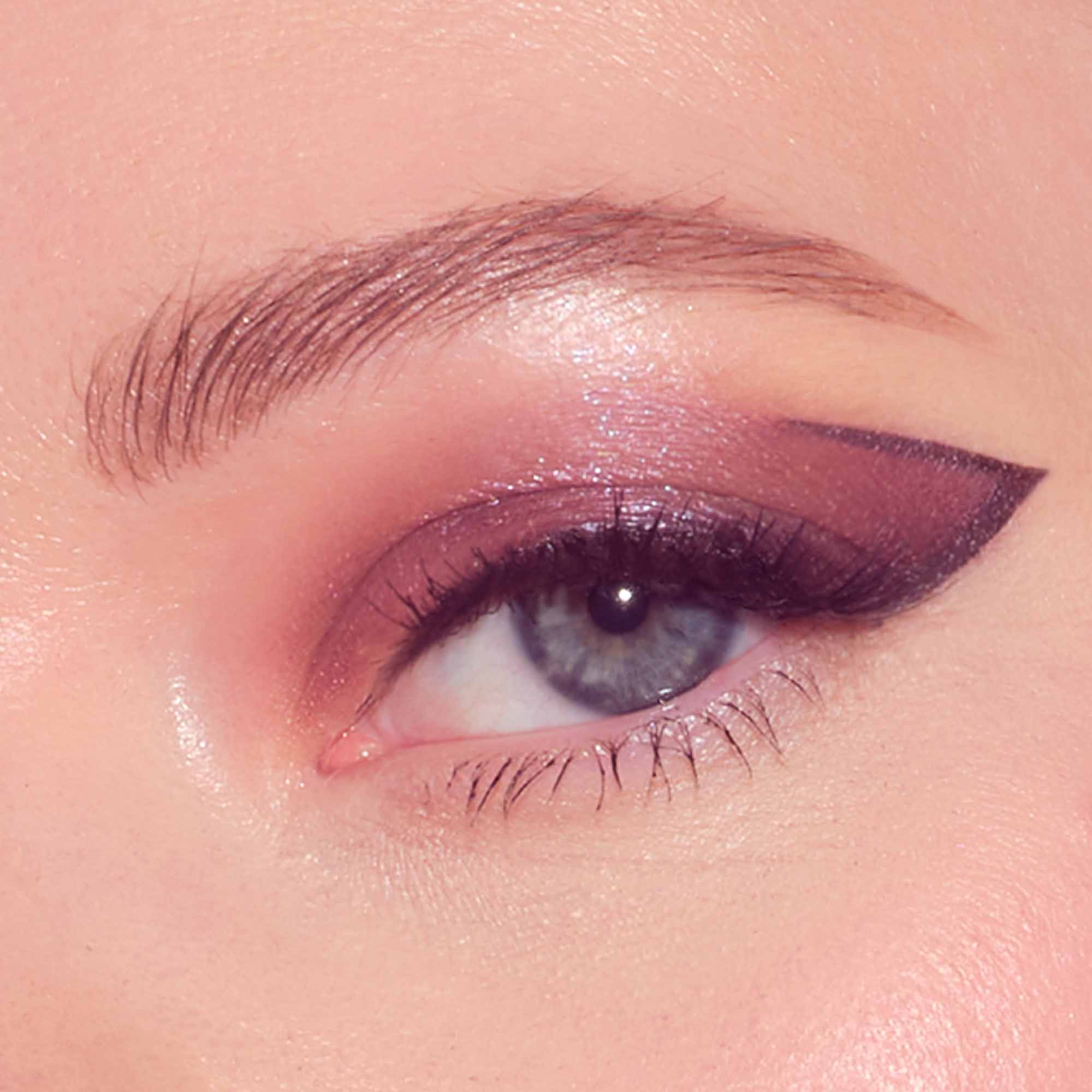 huda_lovefest_obsession_eyeshadow_palette (3)
