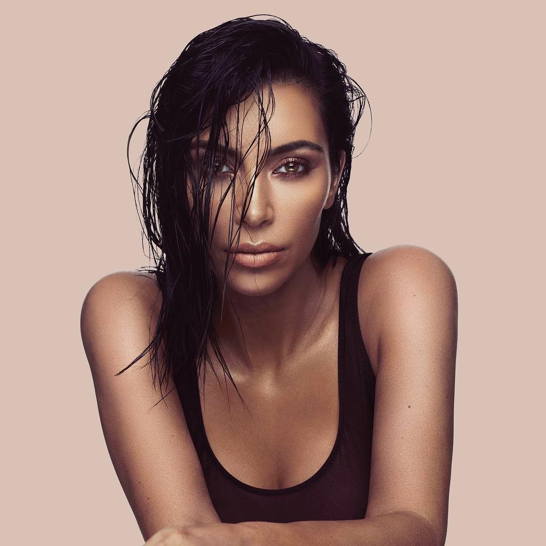 kim kardashian kkw beauty pose