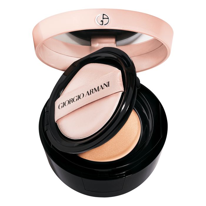 my armani to go essence in foundation tone up cushion